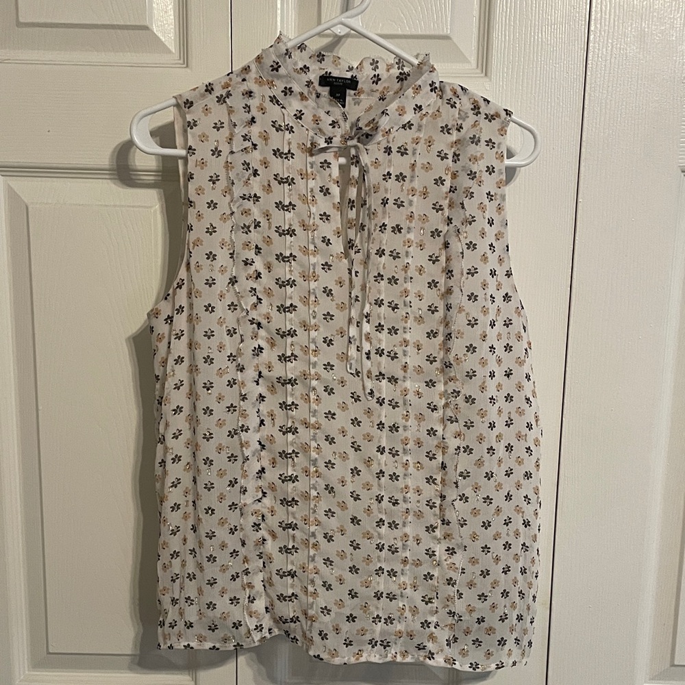 Ann Taylor Cream Floral Sleeveless Blouse